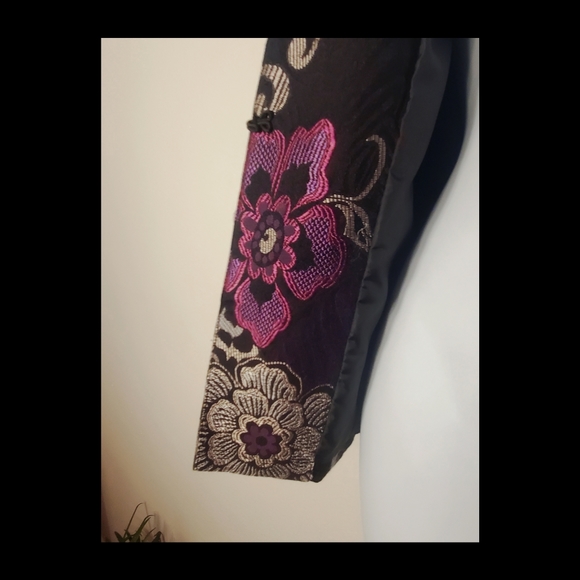 CHICOS PURPLE MULTI-COLOR FLORAL BLAZER SZ. 0 - Picture 7 of 8